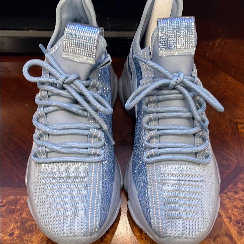 Women's Light Blue Sneakers
